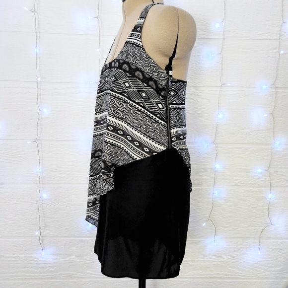 Urban Outfitters Geometric Print Dress - Size S - Picture 2 of 5